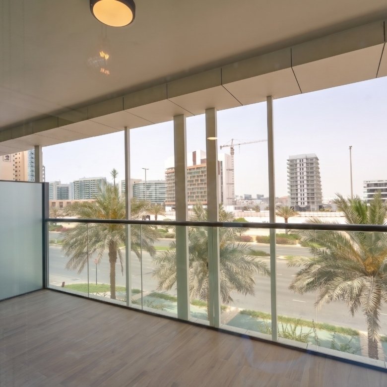 Well-proportioned 1-bedroom apartment for sale in Al Raha Lofts
