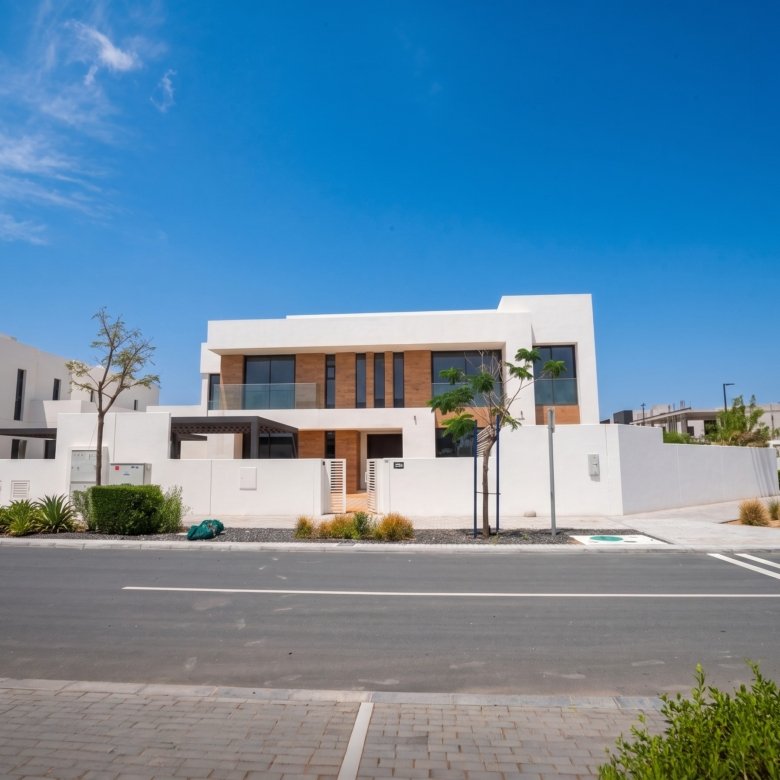 exclusive 5-bedroom villa with maid’s room for sale in The Dunes, Saadiyat Reserve